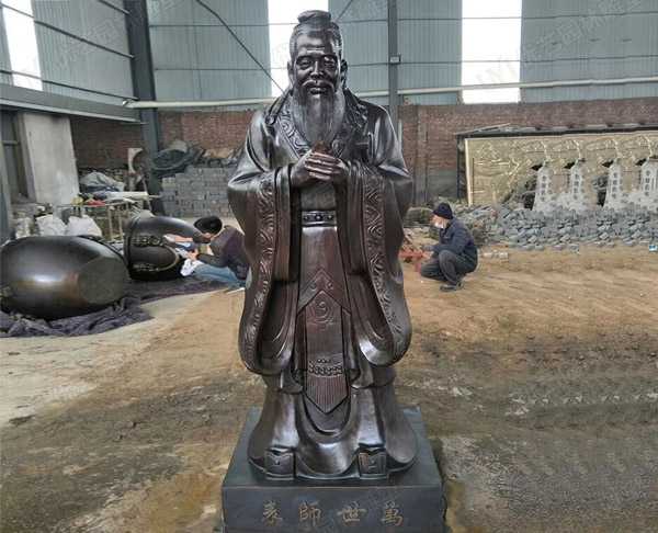 玻璃鋼雕塑制作出仿銅效果的步驟是什么呢？
