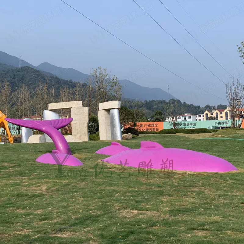 小區(qū)景觀雕塑規(guī)劃時要注意什么呢？